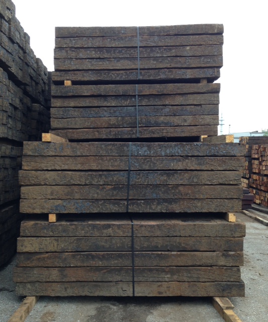 Reclaimed railway sleepers 260x15x25cm
